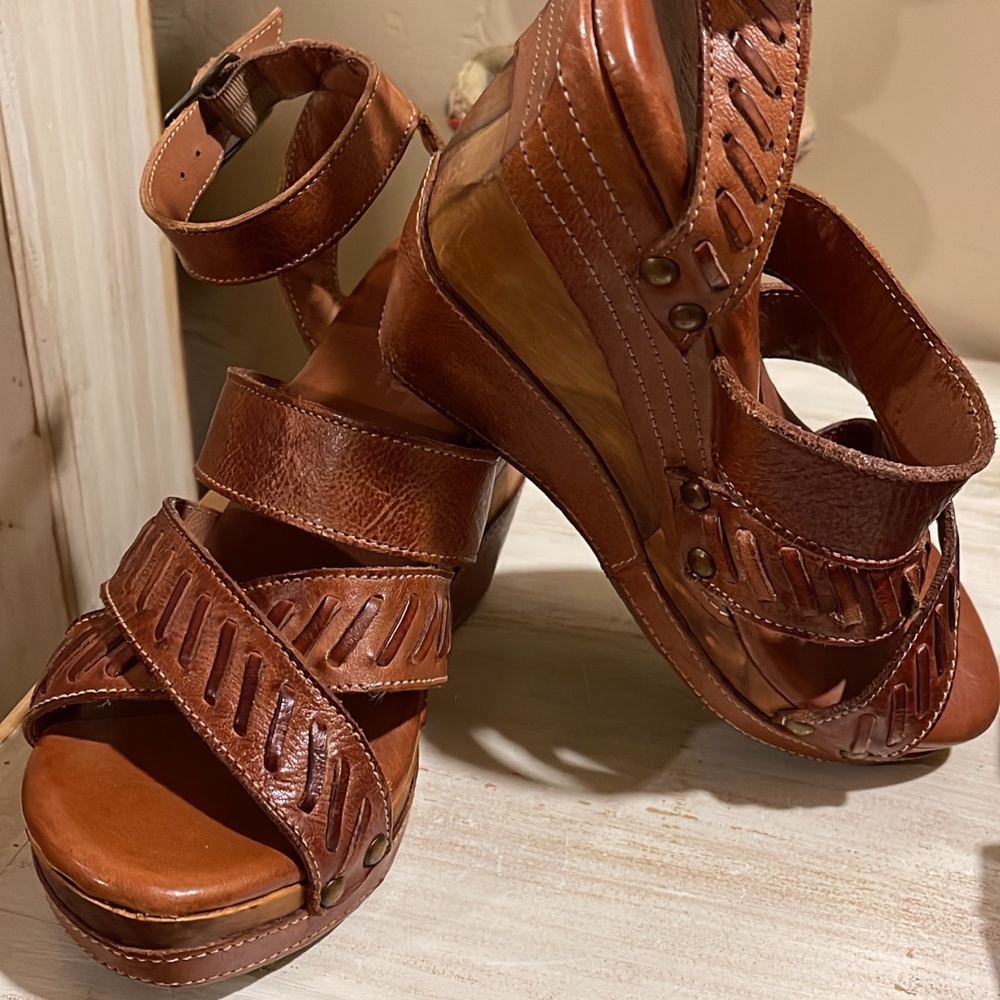 Bed Stu Brown Leather Strappy Sandals